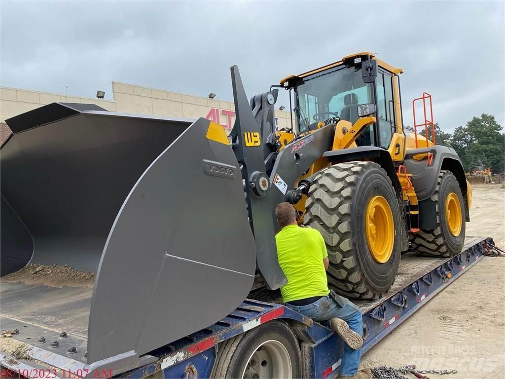 Volvo L120H Gumikerekes homlokrakodók