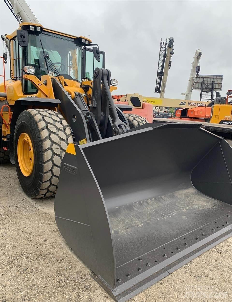 Volvo L120H Gumikerekes homlokrakodók