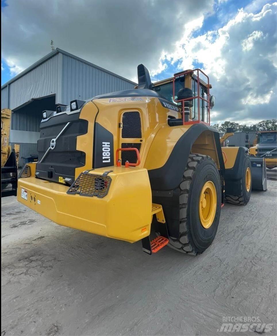 Volvo L180H Gumikerekes homlokrakodók