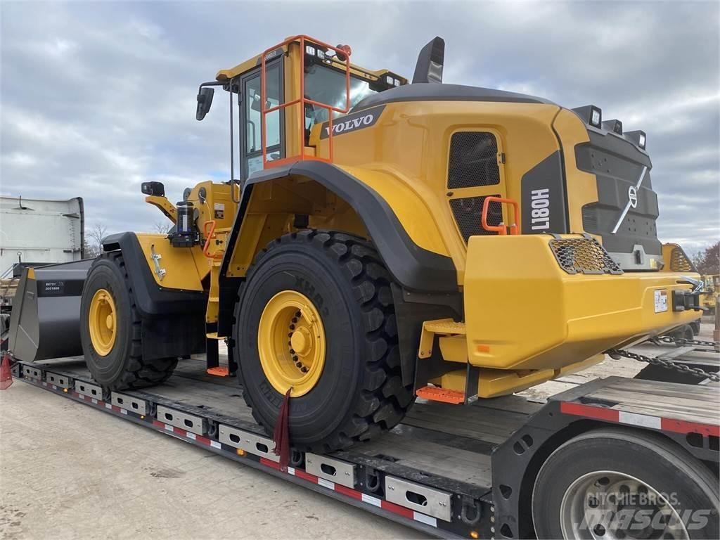 Volvo L180H Gumikerekes homlokrakodók