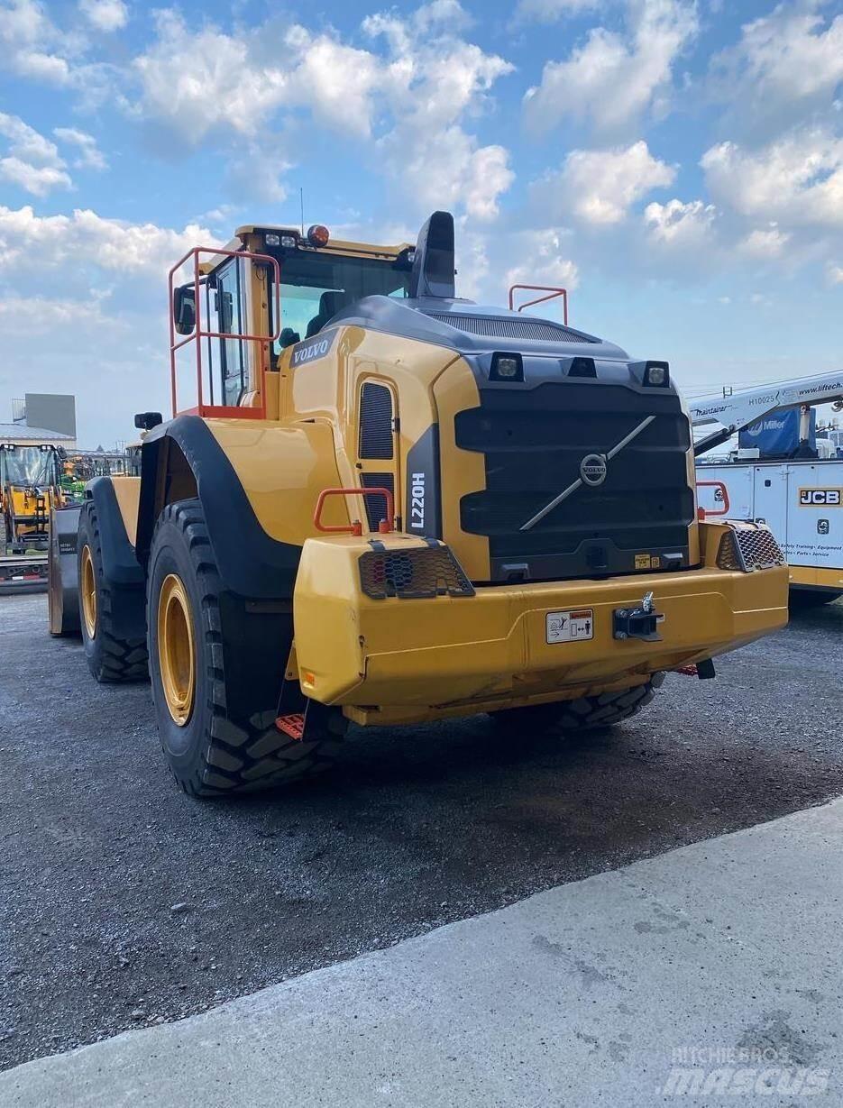 Volvo L220H Gumikerekes homlokrakodók
