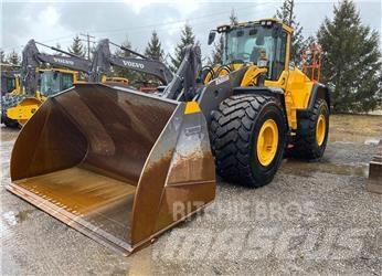 Volvo L220H Gumikerekes homlokrakodók