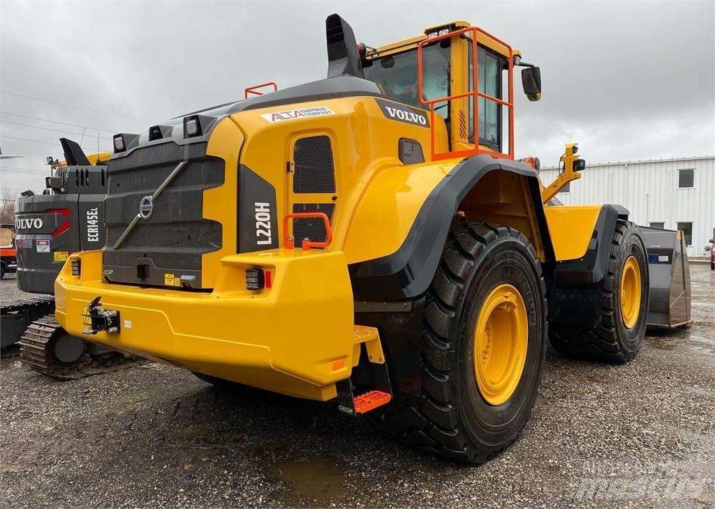 Volvo L220H Gumikerekes homlokrakodók