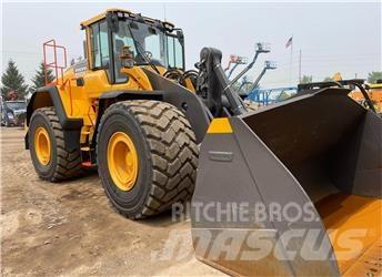 Volvo L220H Gumikerekes homlokrakodók