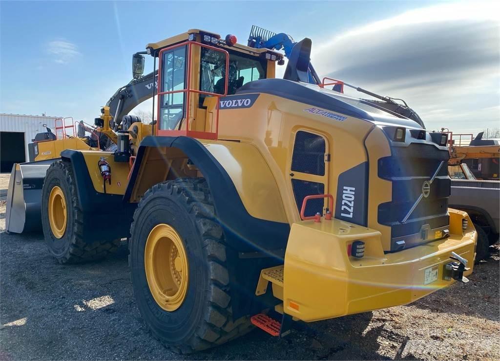 Volvo L220H Gumikerekes homlokrakodók