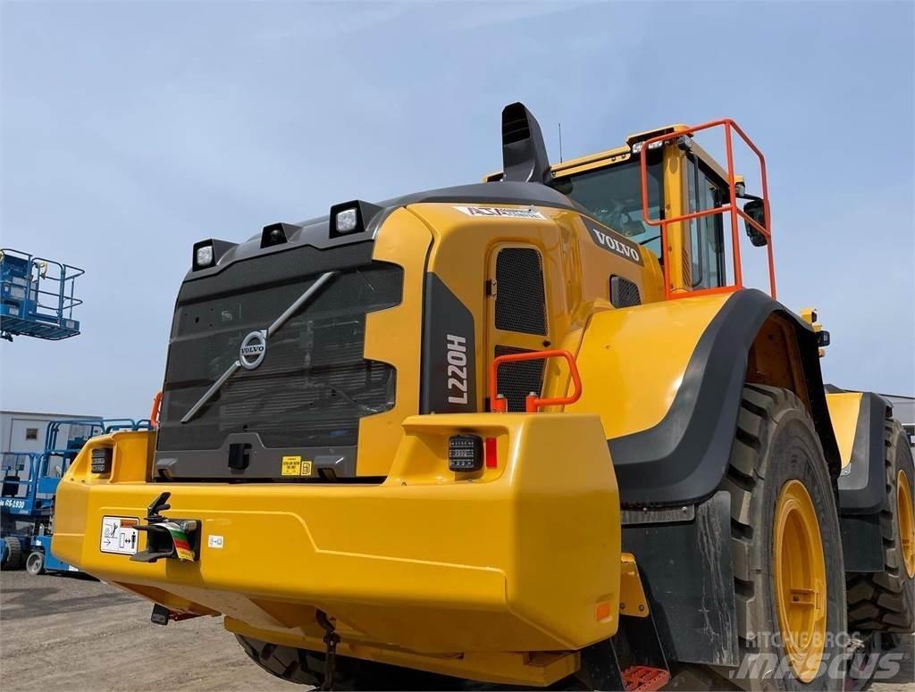 Volvo L220H Gumikerekes homlokrakodók