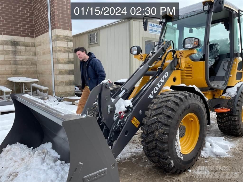 Volvo L25 Gumikerekes homlokrakodók