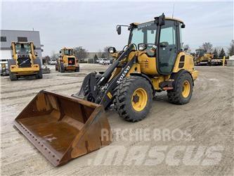 Volvo L25H Gumikerekes homlokrakodók
