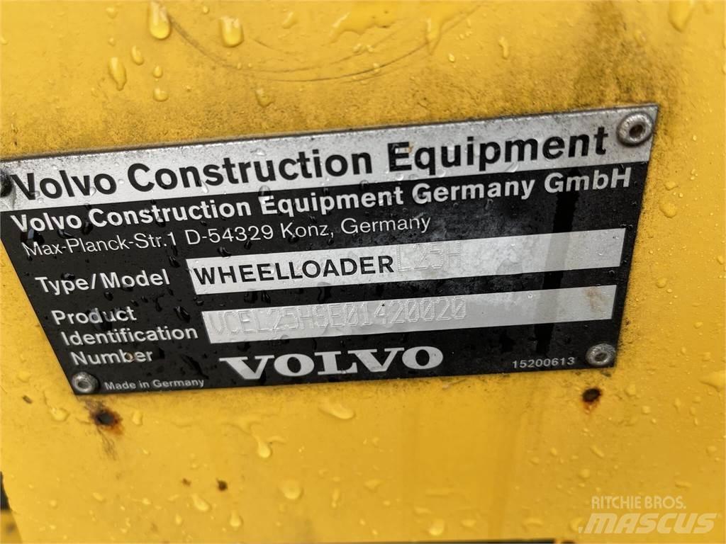 Volvo L25H Gumikerekes homlokrakodók