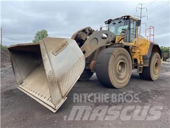Volvo L260H Gumikerekes homlokrakodók