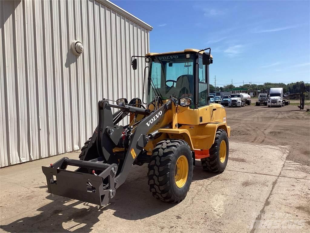 Volvo L30GS Gumikerekes homlokrakodók