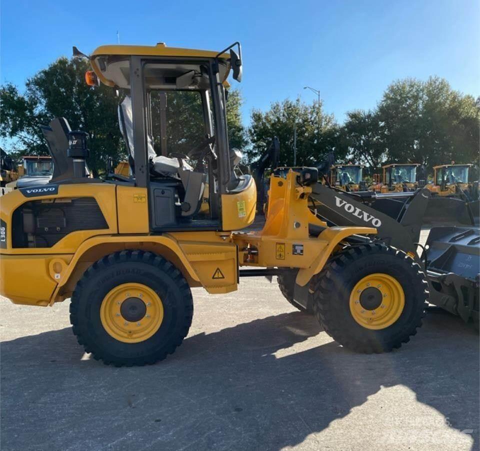 Volvo L30GS Gumikerekes homlokrakodók
