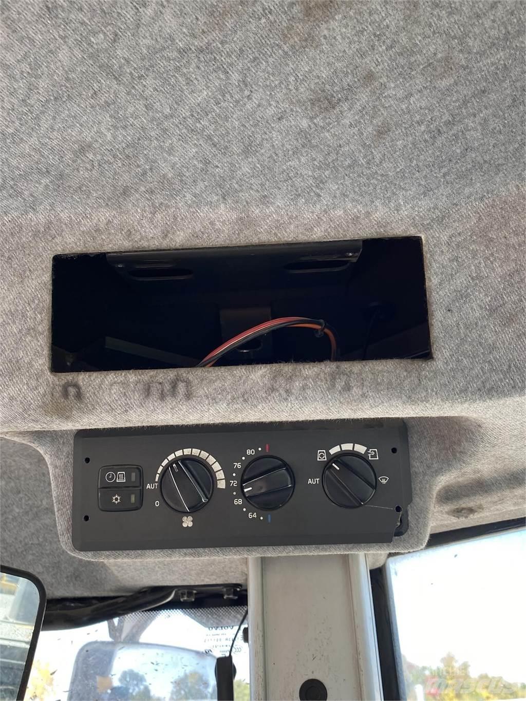 Volvo L350H Gumikerekes homlokrakodók