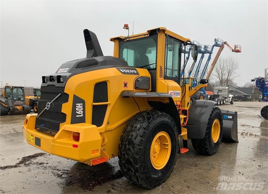 Volvo L60H Gumikerekes homlokrakodók