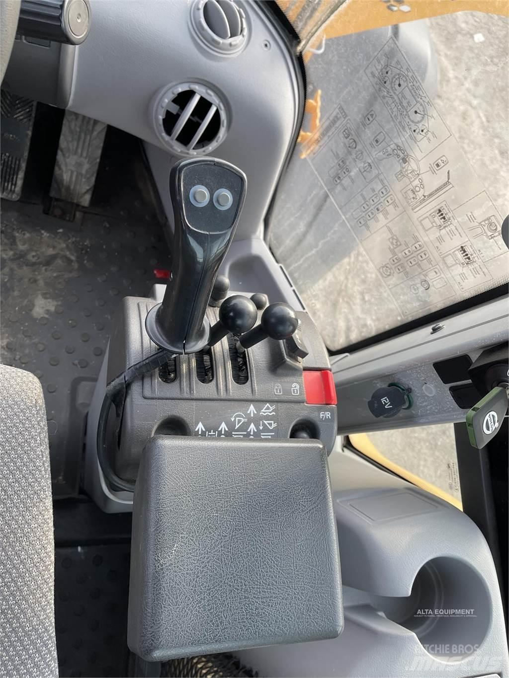 Volvo L70H Gumikerekes homlokrakodók