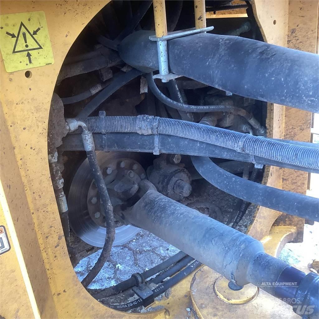 Volvo L90H Gumikerekes homlokrakodók