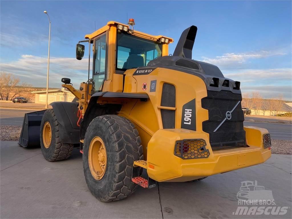 Volvo L90H Gumikerekes homlokrakodók
