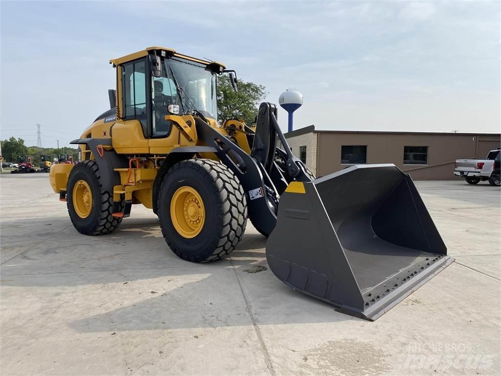 Volvo L90H Gumikerekes homlokrakodók