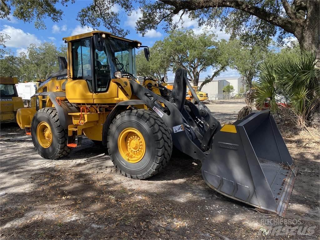 Volvo L90H Gumikerekes homlokrakodók