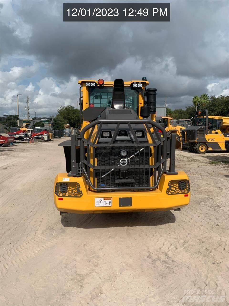 Volvo L90H Gumikerekes homlokrakodók