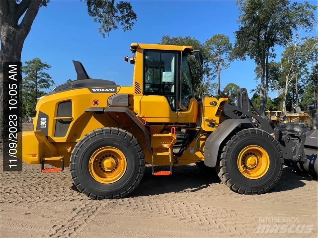 Volvo L90H Gumikerekes homlokrakodók