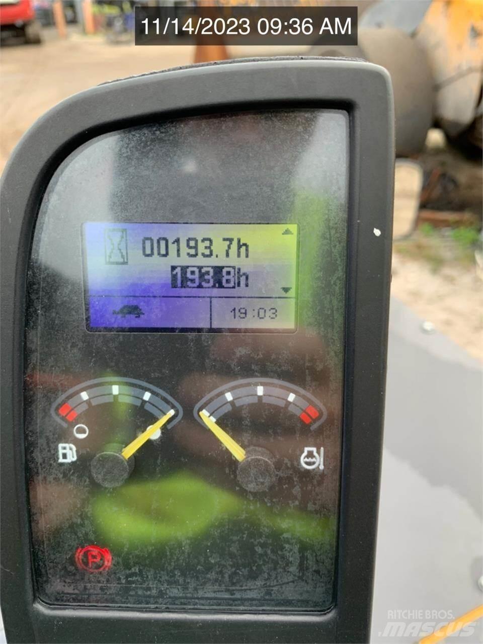 Volvo PT125C Pneumatikus kerekes hengerek