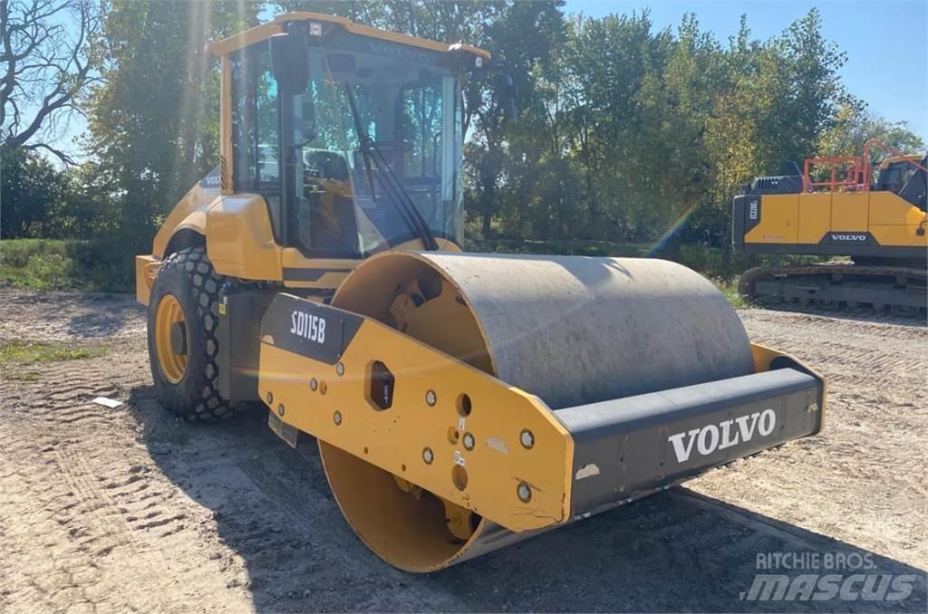 Volvo SD115B Ikerdobos hengerek