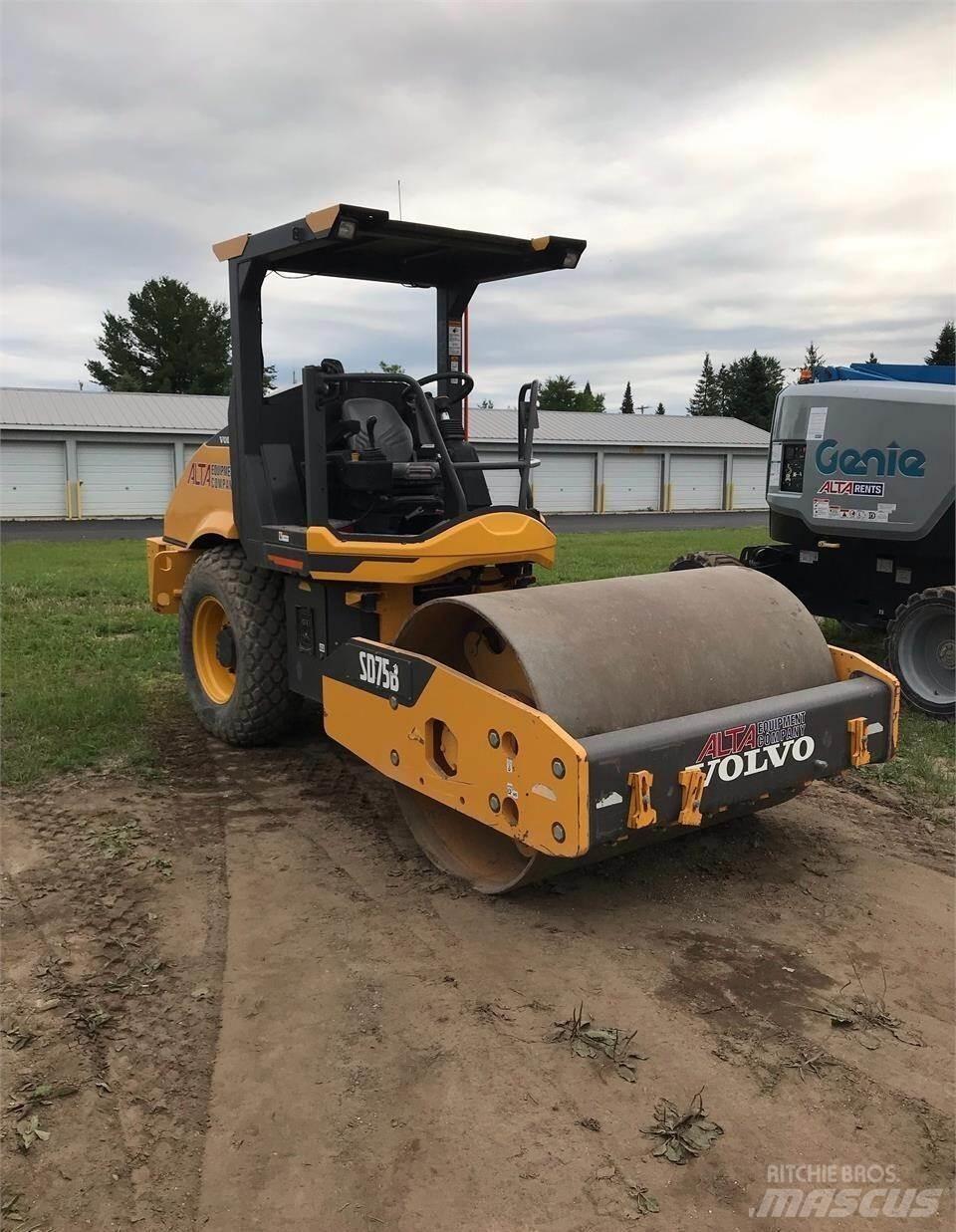 Volvo SD75B Ikerdobos hengerek