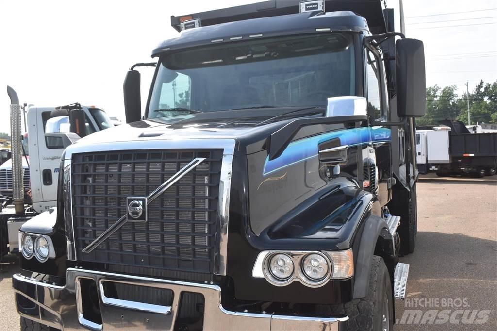 Volvo VHD104F300 Billenő teherautók