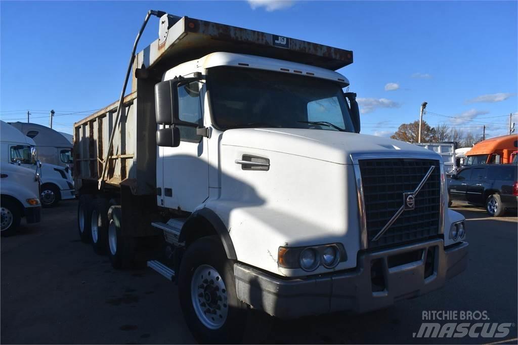 Volvo VHD84B200 Billenő teherautók