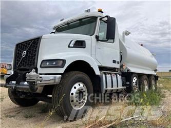 Volvo VHD84B300 Vízszállító teherautók