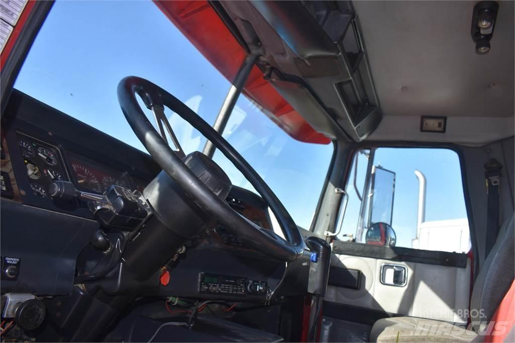 Volvo WG64T Billenő teherautók