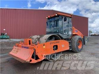 XCMG CV123PDU Ikerdobos hengerek