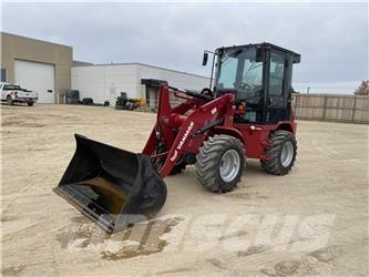Yanmar V4-7 Gumikerekes homlokrakodók