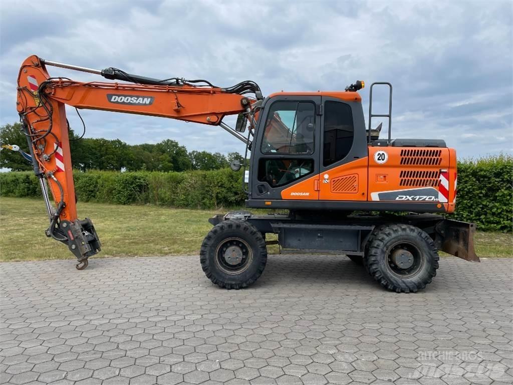 Doosan DX170W-5 Gumikerekes kotrók