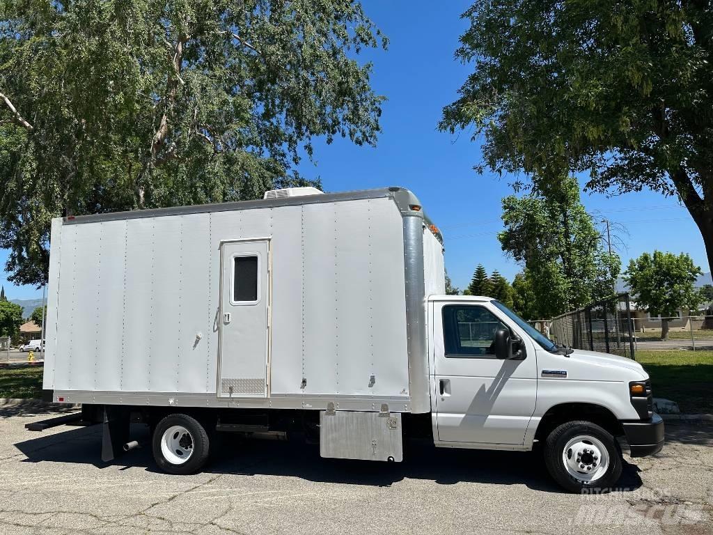 Ford E 450 SD Vákuum teherautok