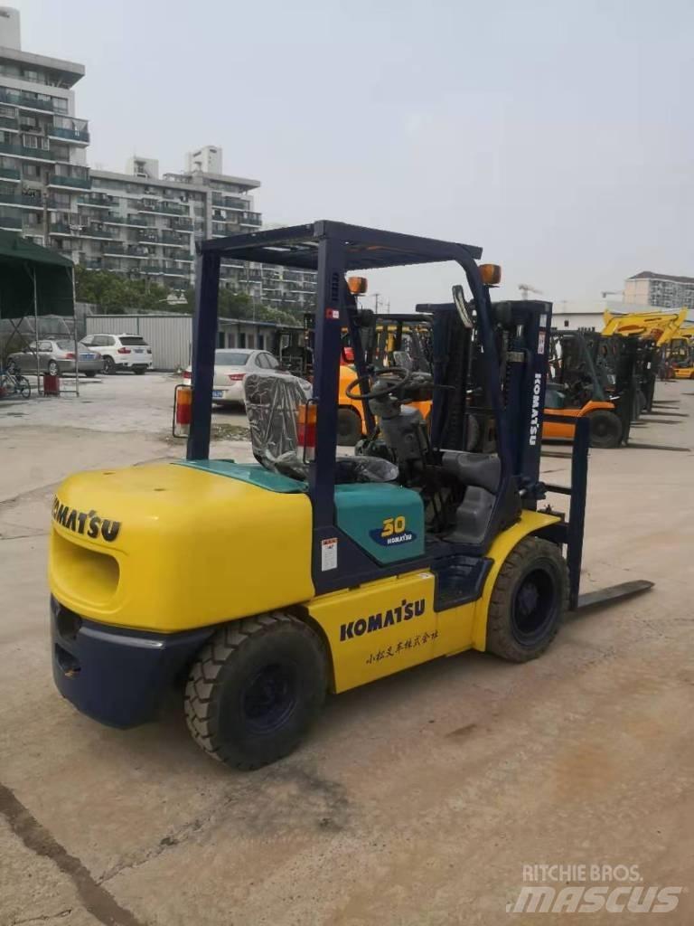 Komatsu FD 30 T-14 Dízel targoncák
