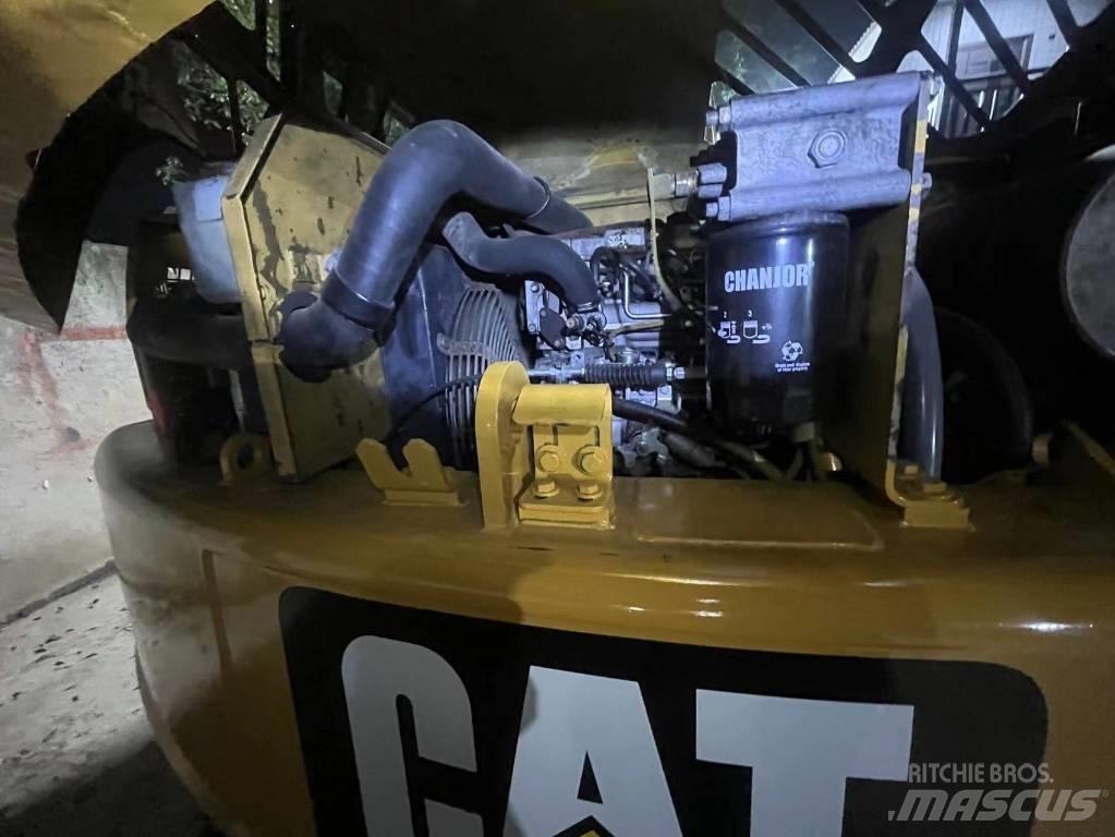 CAT 307 D Lánctalpas kotrók