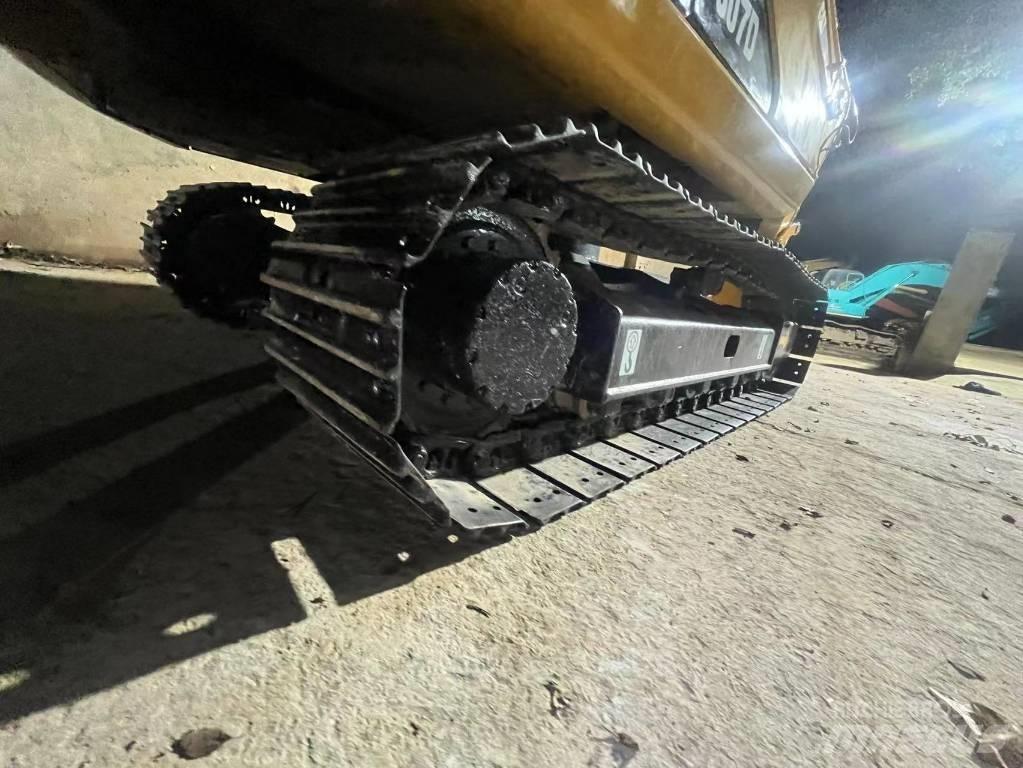 CAT 307 D Lánctalpas kotrók