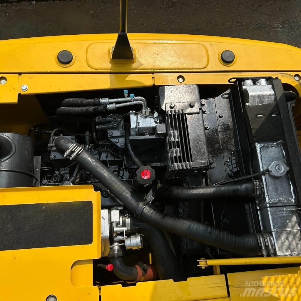 Komatsu 130 Lánctalpas kotrók