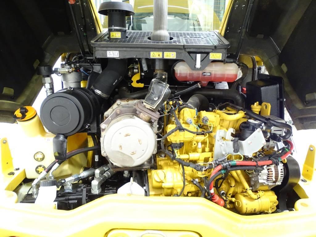 CAT 908M Gumikerekes homlokrakodók