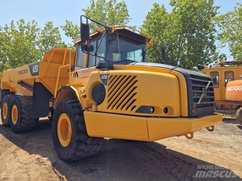 Volvo A 25 D Csuklósdömperek