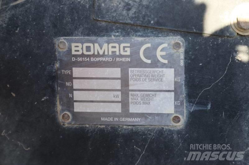 Bomag BW 225 D-3 Ikerdobos hengerek