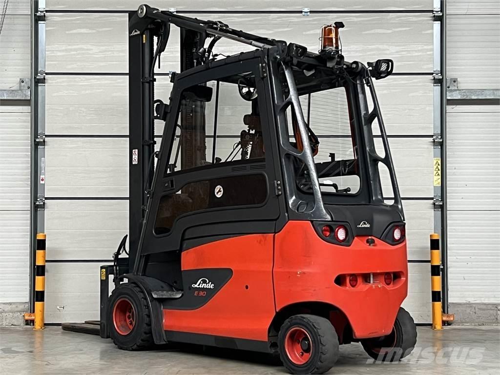 Linde E30/600HL Elektromos targoncák