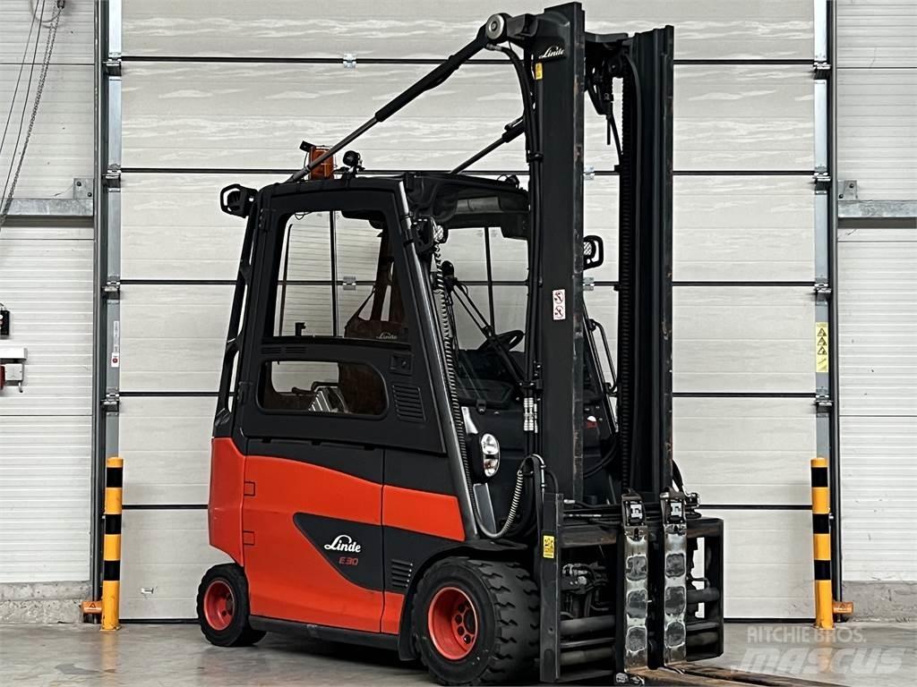 Linde E30/600HL Elektromos targoncák