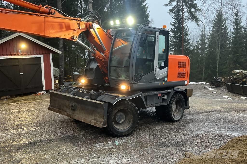 Hitachi ZX 140 W-3 Gumikerekes kotrók