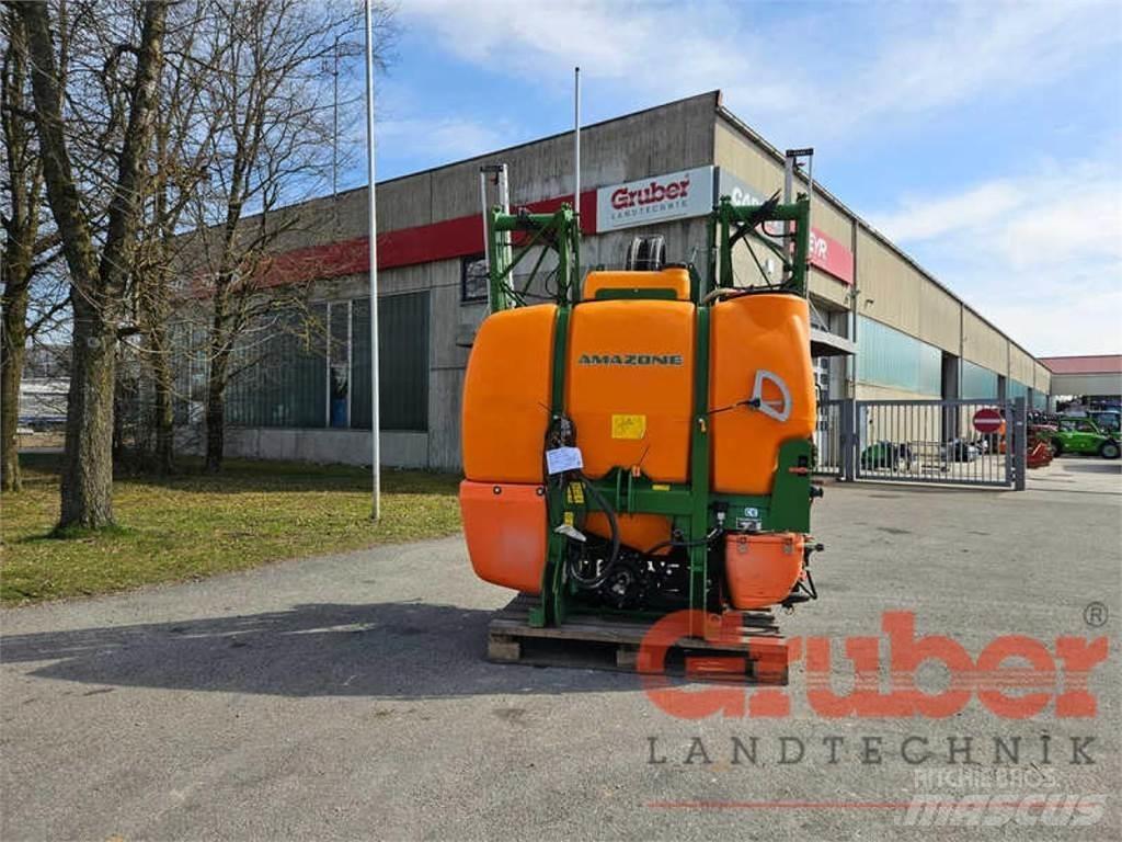 Amazone UF 1501 Vontatott trágyaszórók