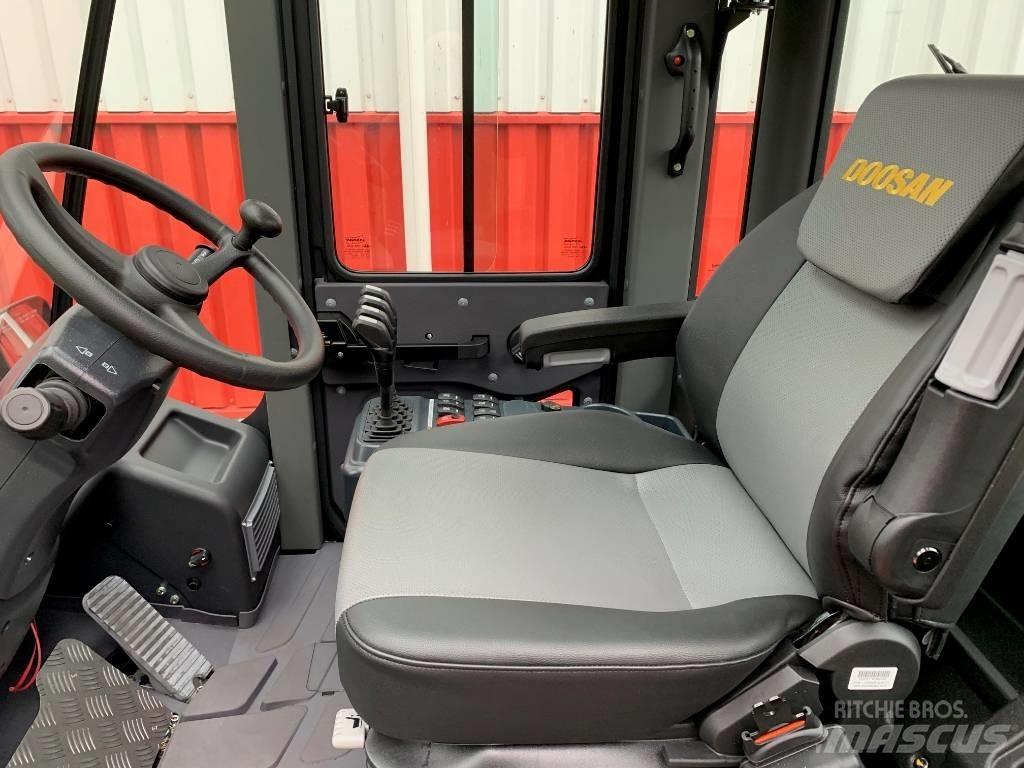 Doosan D160S-7 Dízel targoncák