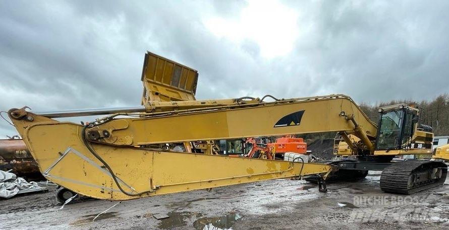 CAT 345 B L Lánctalpas kotrók