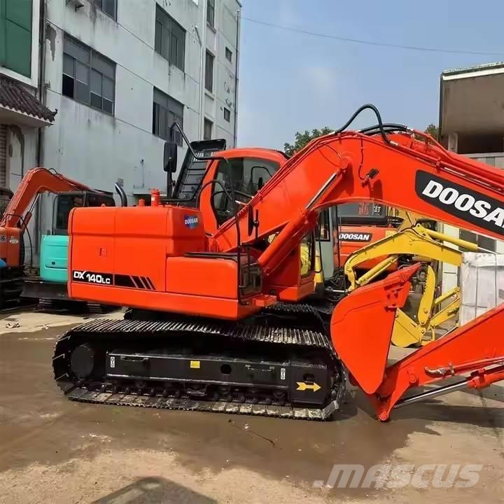 Doosan DX150 Lánctalpas kotrók
